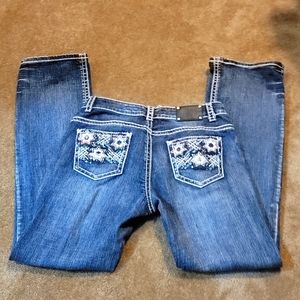 Womens Live Hard Bootcut Jeans.    Size 30